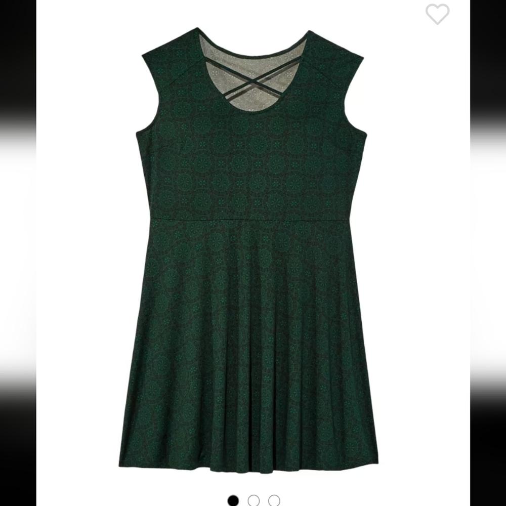 NWT Meri Skye Ceram Criss Cross Neck Fit and Flare Dress